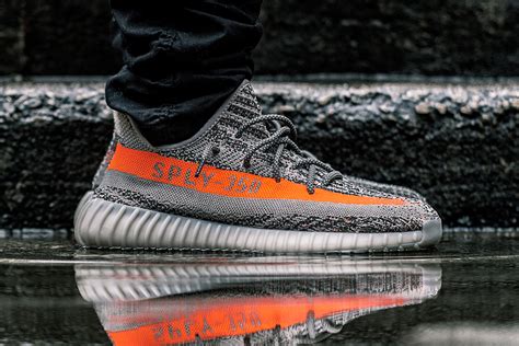 Yeezy Boost 350 V2: Shoes & More 